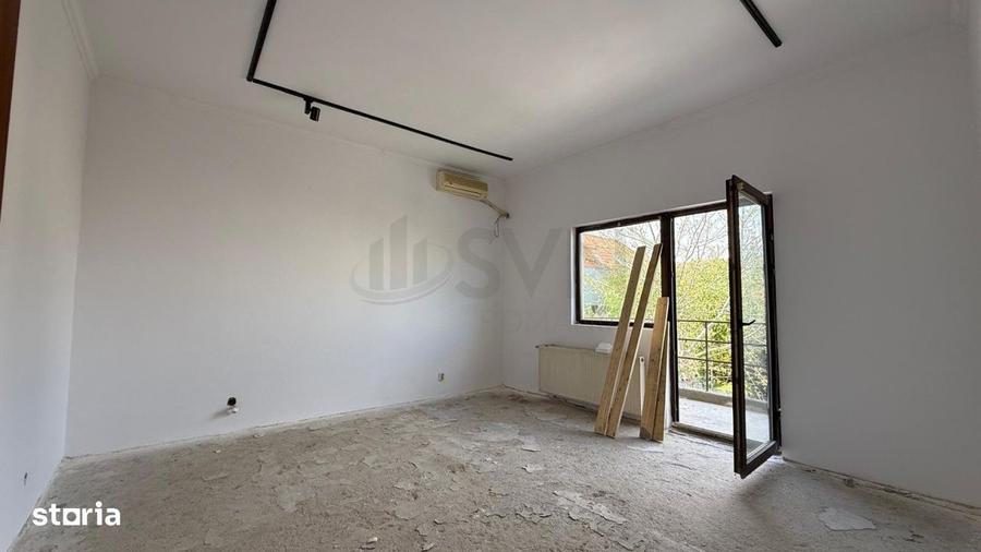 Casă cu 4 camere cu Teren 303 Mp în Domenii