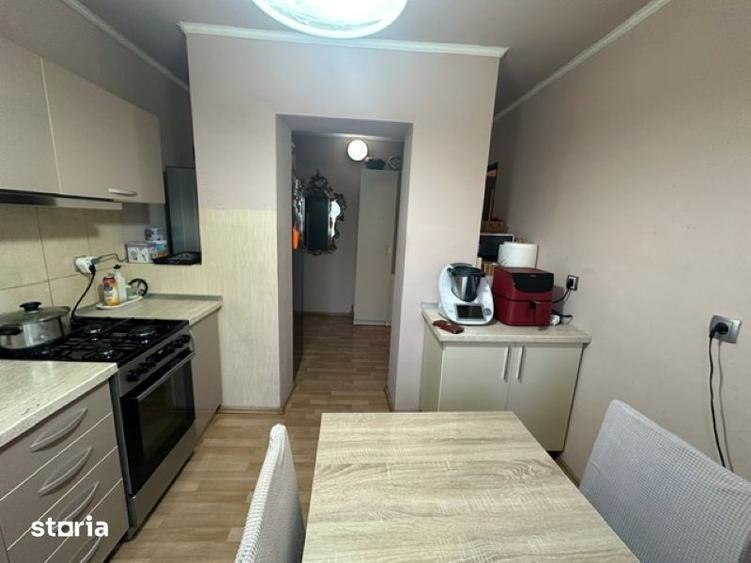 Apartament cu 2 camere semidecomandat în Rogerius
