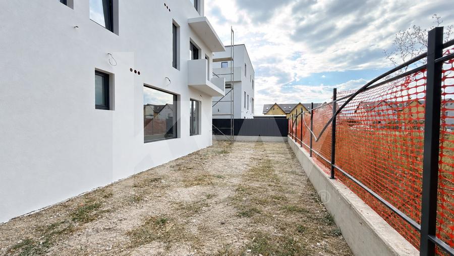 Penthouse cu 4 camere decomandat în Arhitecților - Calea Cisnădiei