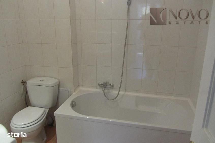 Apartament cu 4 camere decomandat în Vitan