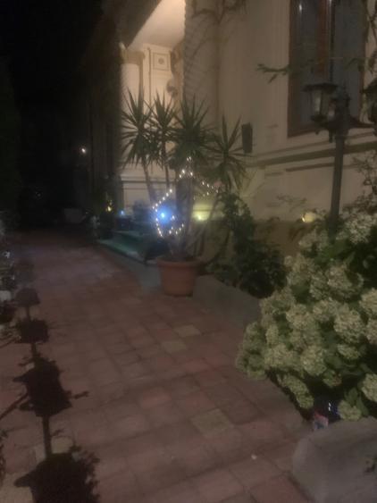 Casă cu 4 camere cu Teren 500 Mp în Central