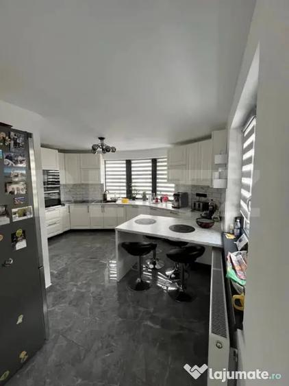 Casă cu 3 camere cu Teren 720 Mp în Central