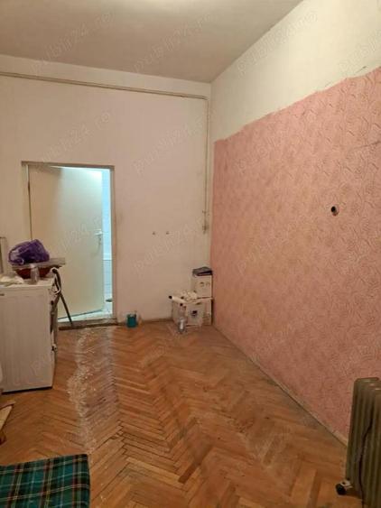 Casa de vanzare 3 camere , zona Titulescu , 80 mp , 5 ARI teren , 110.000 euro neg. - 9