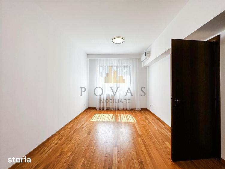 Apartament cu 4 camere în Aviatorilor