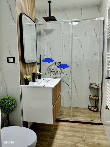 Apartament cu 3 camere decomandat în Astra