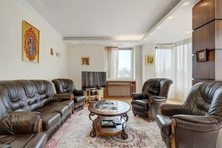 Apartament 3 camere  pe Blvd. Primaverii! - 2