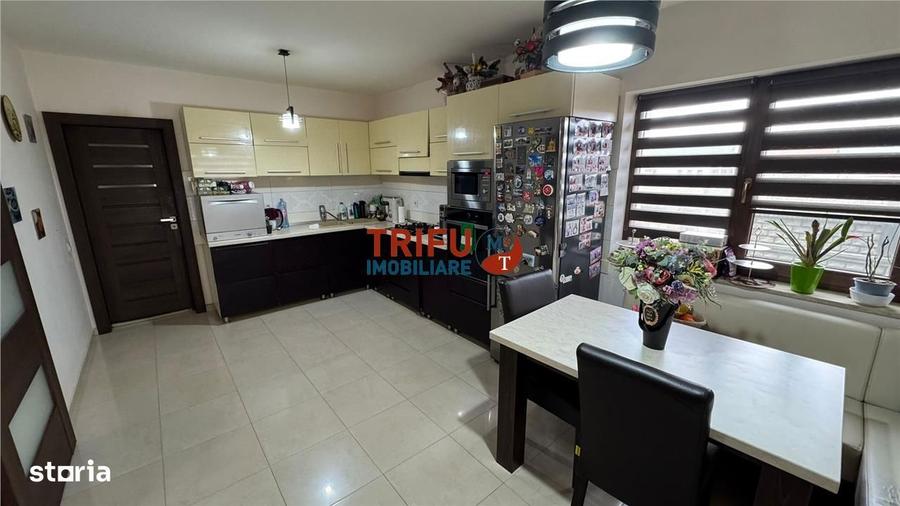 Casa de vanzare mobilata si utilata la strada asfaltata - 6