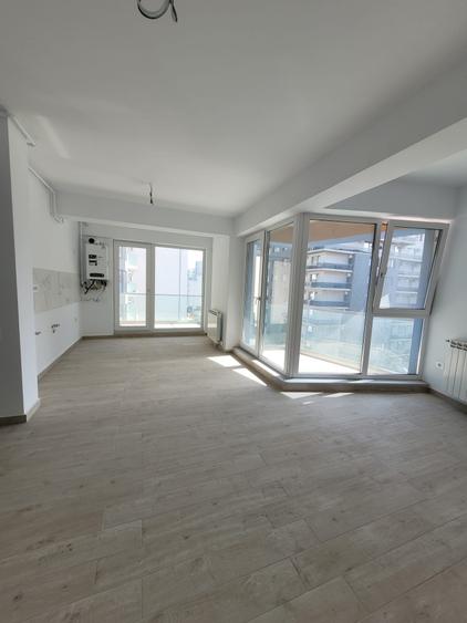 COMISION 0! SUPER PRET - STUDIO  FINALIZAT 45.80 MP - ACCES PISCINA - 67900 E - 40