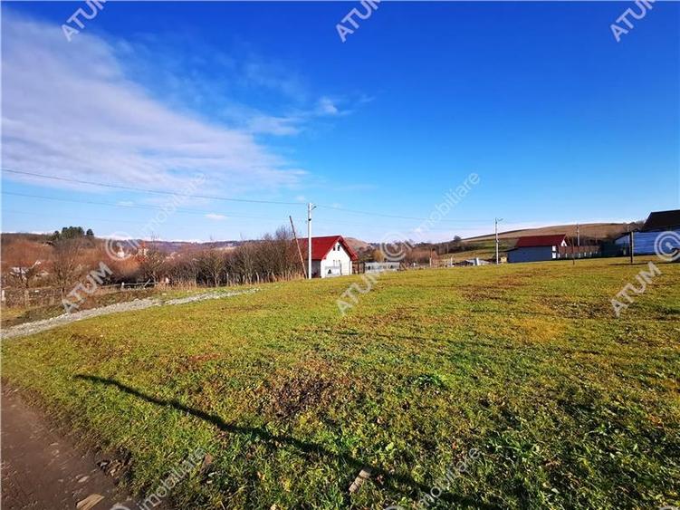 Teren intravilan 500 mp cu utilitati si deschidere la 2 strazi - 4