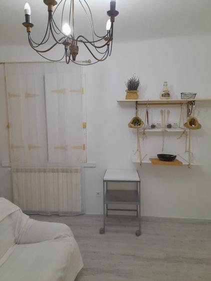 2 cam.la curte, Gara -Plevnei - 3