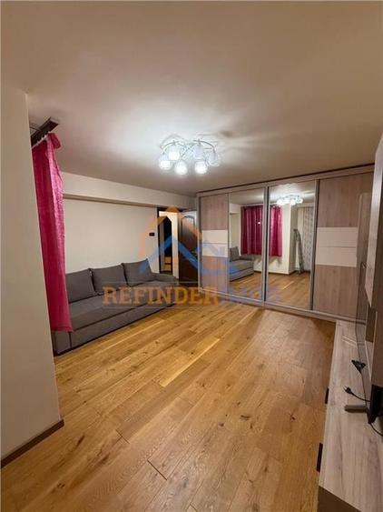 Vanzare apartament 3 camere zona Virtuti - Orsova, bloc 1989 reabilitat termic, - 7