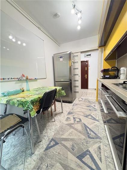 Apartament 3 Camere Decomandat cu Loc de Parcare și Boxa Tomis Nord - 16