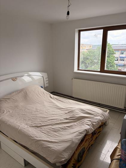 Inchiriez apartament 3 camere decomandat - 4