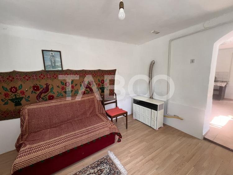 Casa de vanzare 4 camere 2 bai 1162 mp de curte si gradina in Toderita - 6