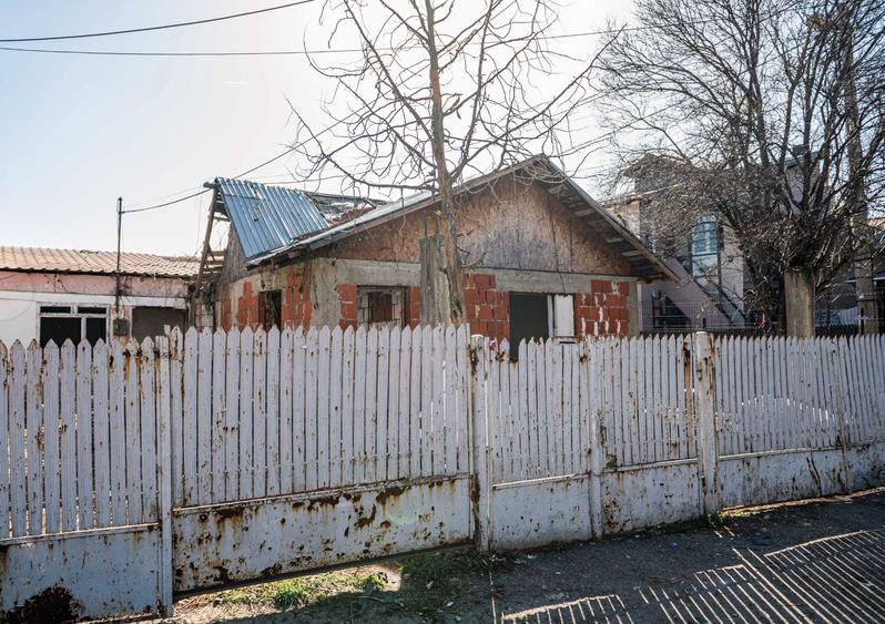 Casa de vanzare 4 camere Strada Izvoare Ploiesti - 3