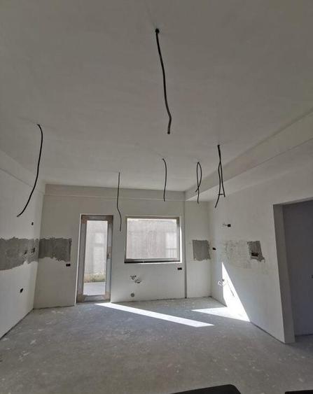 Casa de vanzare Duplex zona Carrfour - 11