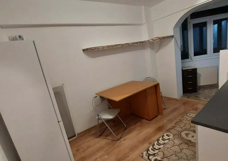 Inchiriez apartament Mioritei - 1