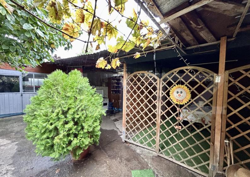 Casa cu 3 camere si atelier mecanic, 100 mp, zona Republicii - 5