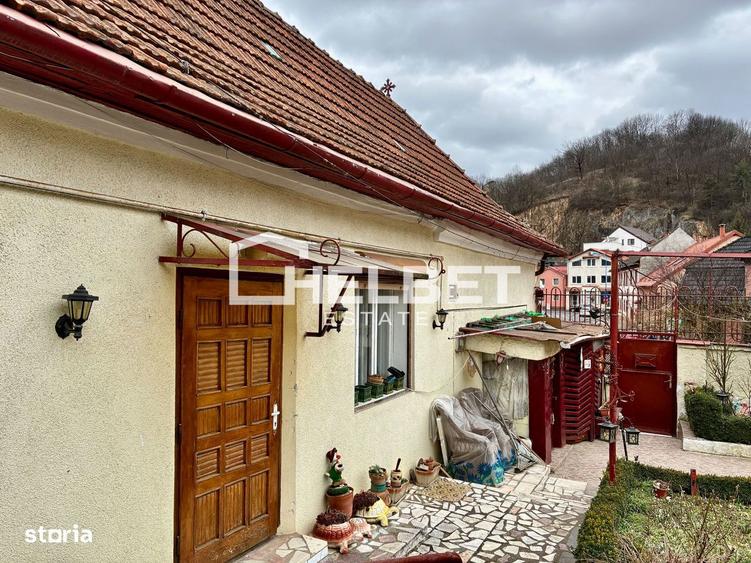 Casa / Centrul Istoric / Teren 280 mp / 5 Camere - 12