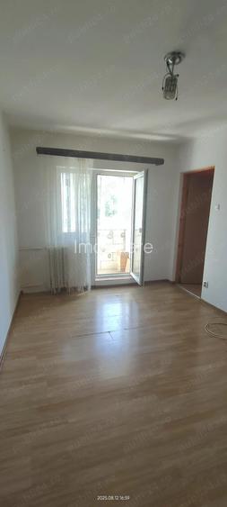 Garsoniera Badea Cartan de vanzare