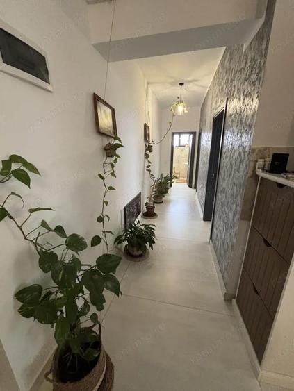 Apartament cu 3 camere de vanzare parter zona Dem Radulescu Rm Valcea - 6