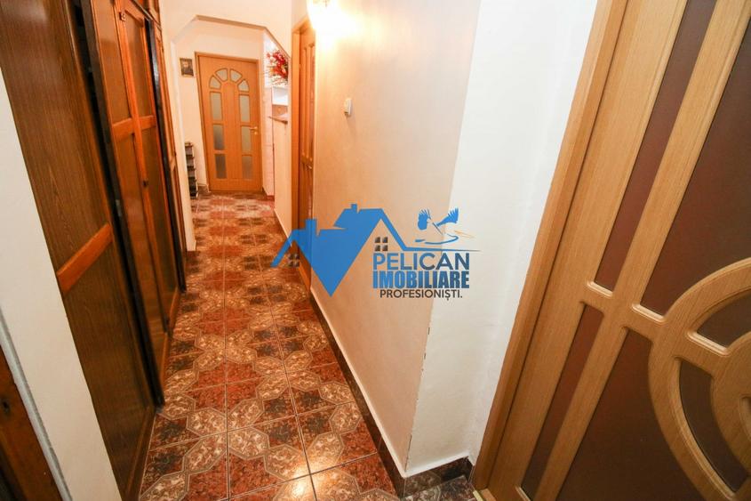 Pacii, 3 camere, etajul 1, decomandat - 9