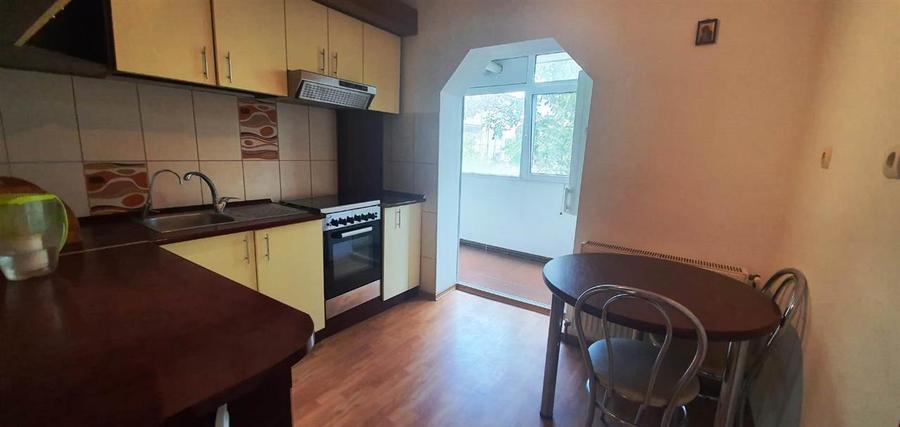 Apartament 3 camere decomandat 2 bai Nicolina - Gradinita nr. 1 - 8
