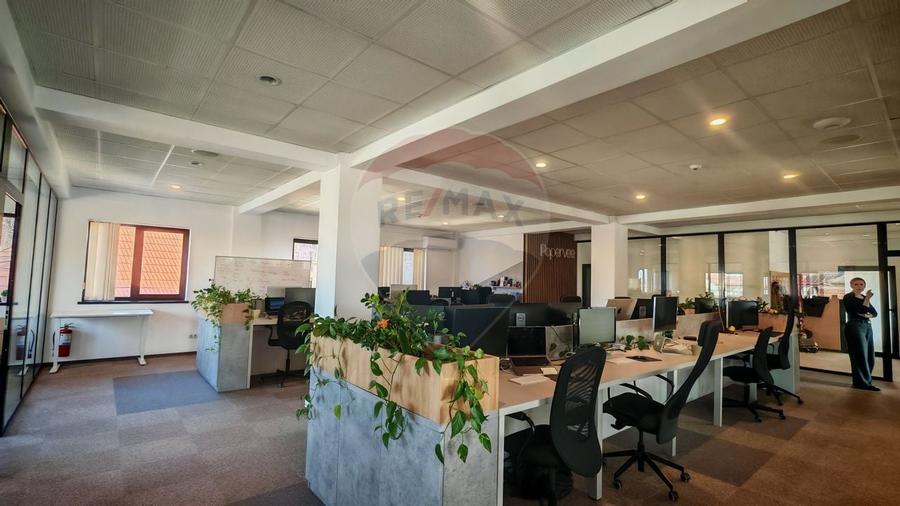 Cladire de birouri de 943.29mp de vânzare în zona Hipodrom 1 - 4