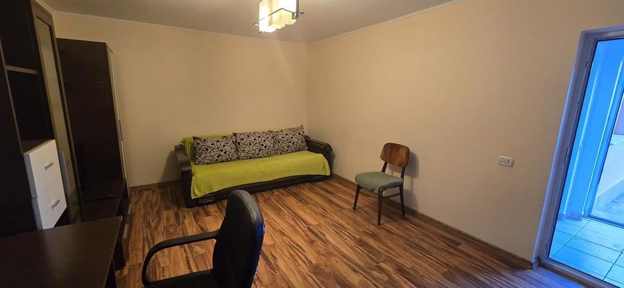 Casa renovata total in 2 studiouri separate cu curte - 13