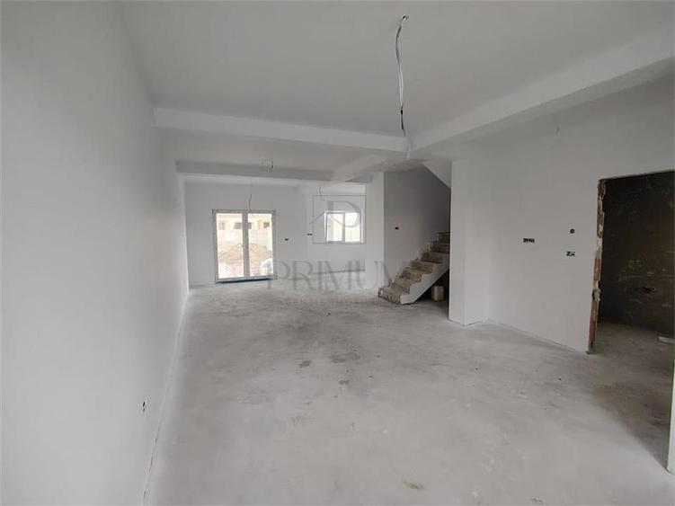 Duplex separat prin camera tehnica - zona linistita - suprafete generoase - 6