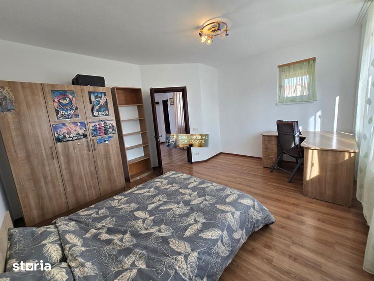 Casă cu 5 camere cu Teren 612 Mp în Central