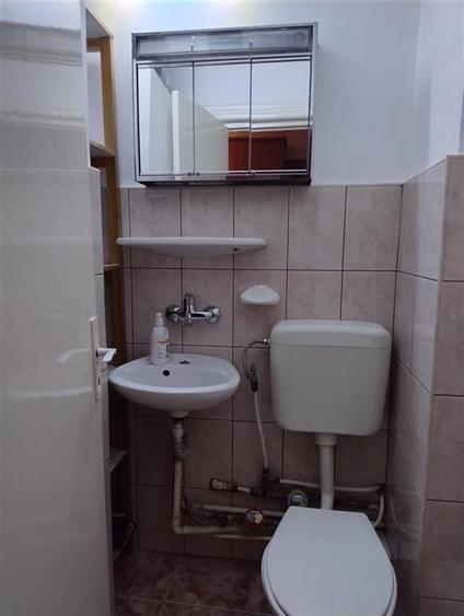 RECO Apartament cu trei camere de inchiriat - 8