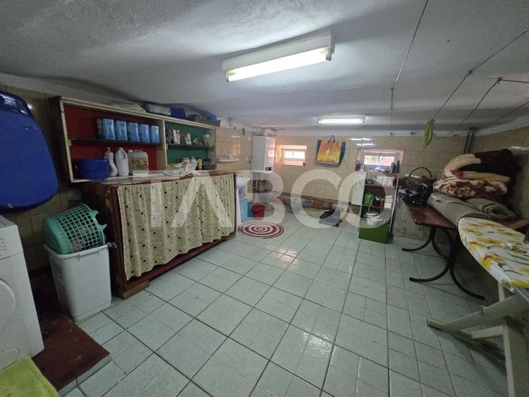 Casa individuala de vanzare 387mpu teren 624mp Sura Mica Sibiu - 19