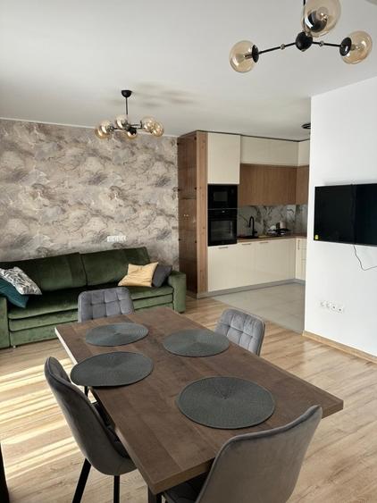 Chirie apartament nou, 2 camere Brasov Avantgarden + parcare + boxa - 1