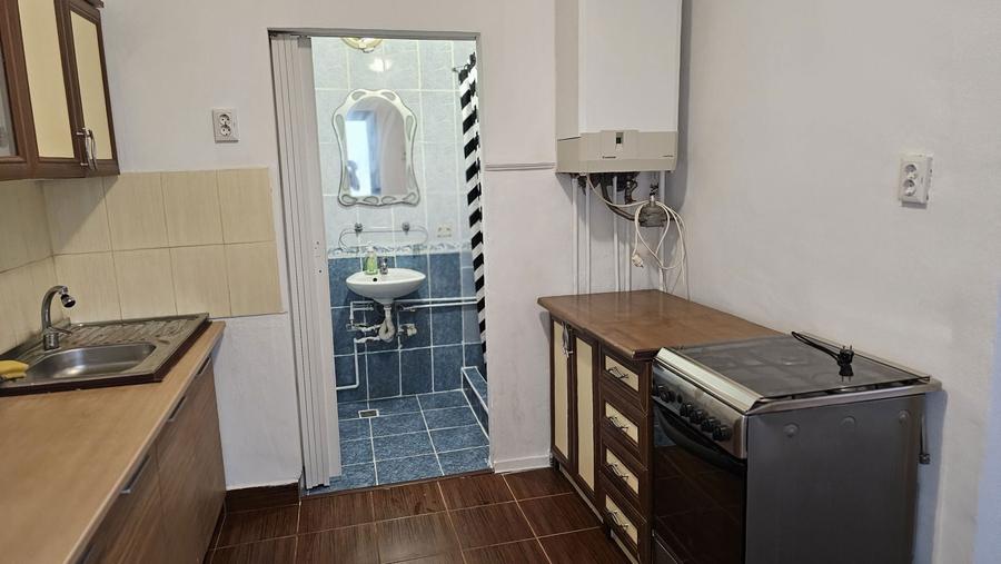 Apartament cu 2 camere de vanzare la casa in curte comuna - 4