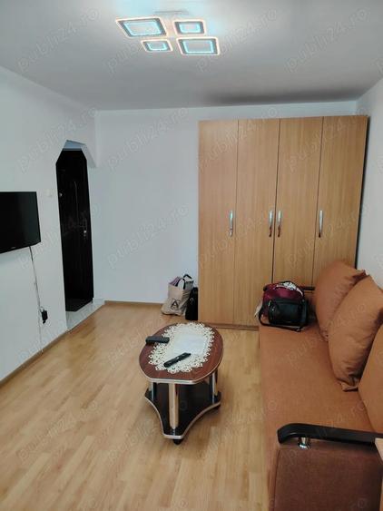Inchiriez apartament cu o camera zona Podu Ros - 1