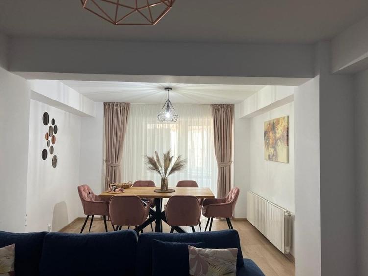 Apartament 3 camere bloc 2005 zona ultracentrala - 2