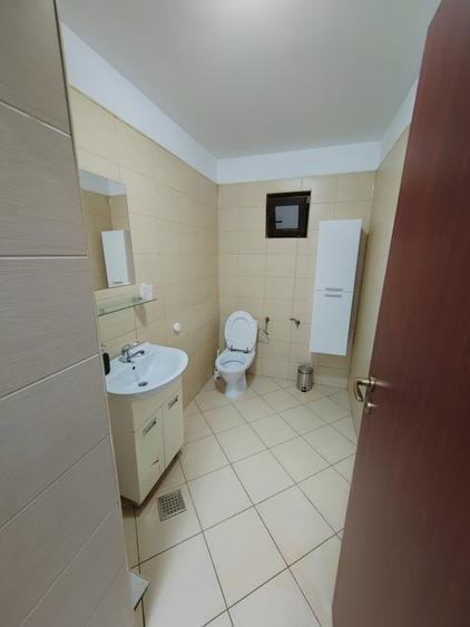 Domenii spatiu in cladire birouri 150 mp, 5 camere - 6