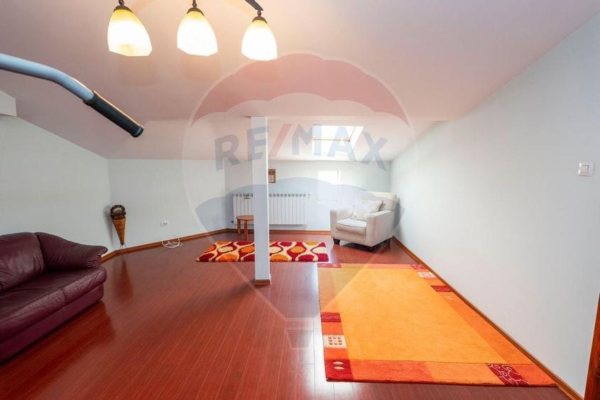 Casa 5 camere + spatiu comercial  zona centrala - 13