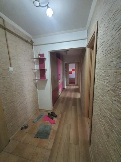 Apartament cu 3 camere, decomandat, zona Tomis III centrala pe gaz - 16