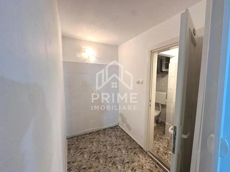 Spa?iu comercial de inchiriat Zona Cetate, 35 mp utili. - 2
