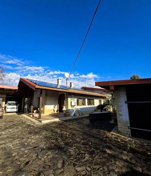 Casa superba, Podgoria/ Oradea. - 1