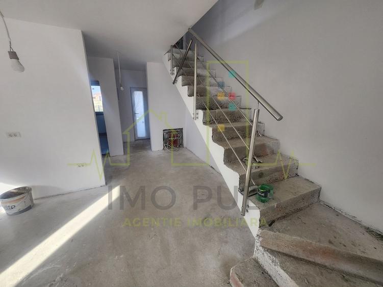 Duplex in Mosnita noua. Pozitie foarte buna. Se pot face 3 dormitoare - 7