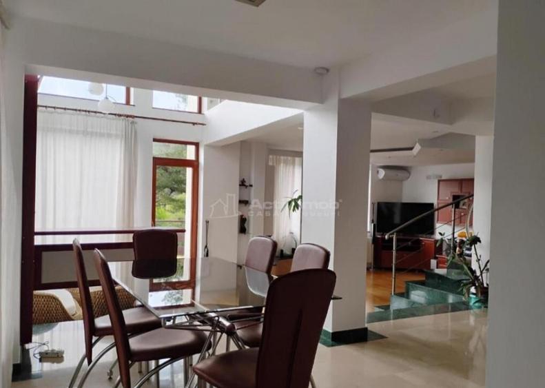 Casa- Vila- 5 camere - Drumul Poienii - 6