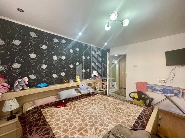 Apartament 3 camere -  zona Uta - 11