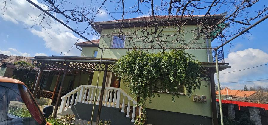 Casa si teren de vanzare - 4