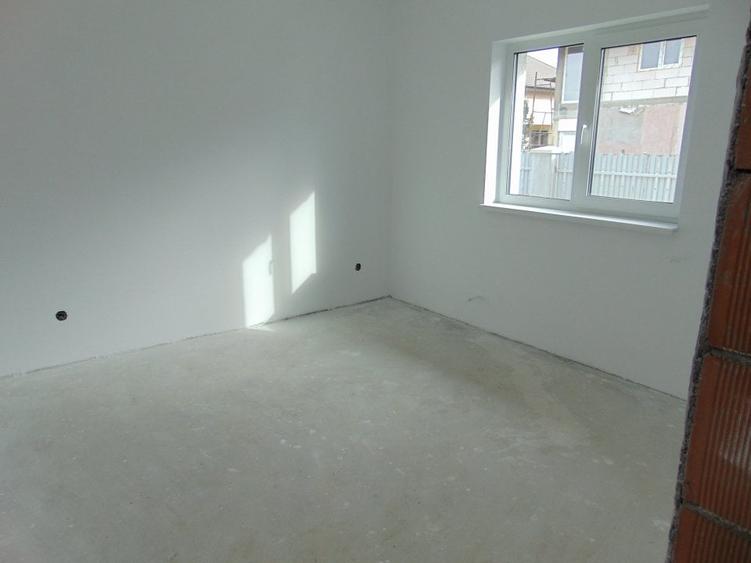 FARA COMISIOANE casa cu 4 camere 2 bai PARTER cu placa pod terasa merita vazuta - 40