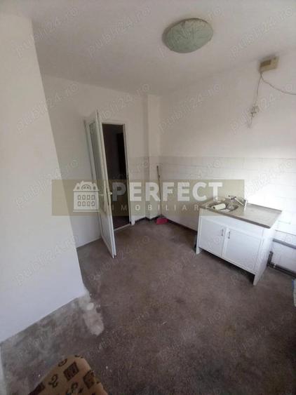 Ap.3 camere DECOMANDAT,Vest, etajul 4, Pret 72000 euro - 4