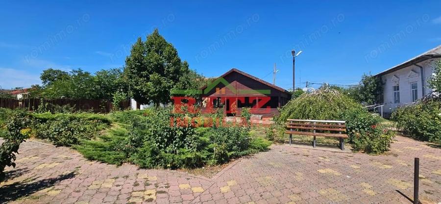 Spațiu comercial, de 60 mp, în Studina