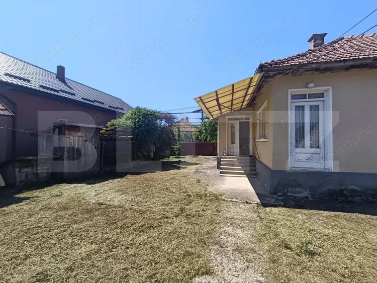 Casa cu 3 camere ?i o bucatarie de vara ?i 1300 mp teren ?i anexe - 9